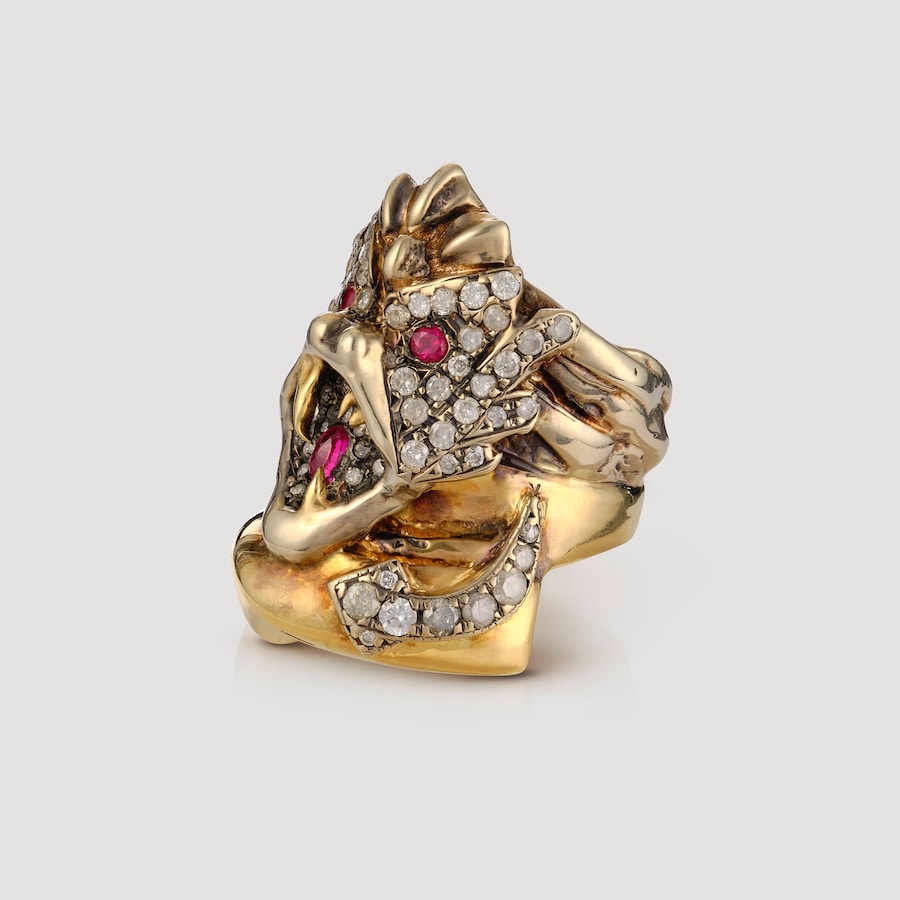 HunRod, Dragon (2021), photography by Oliver Beami