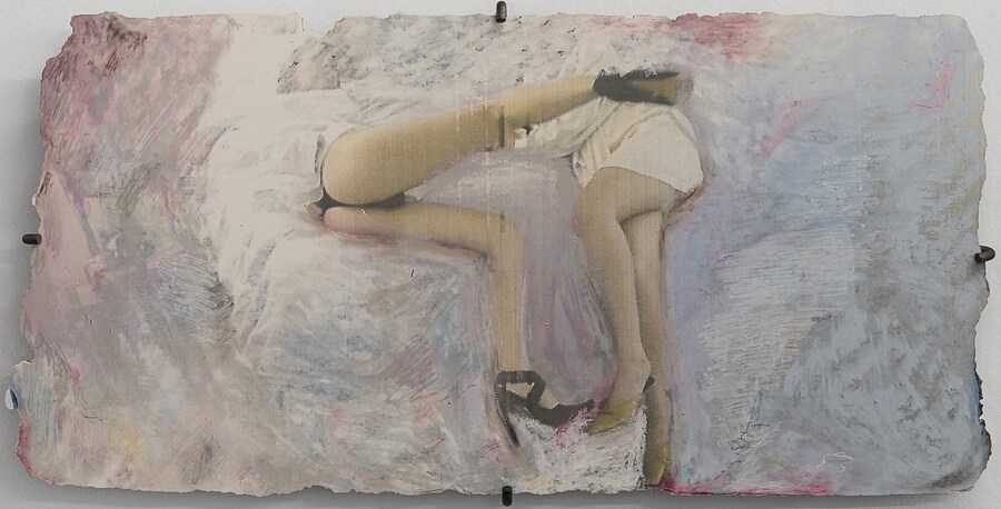 Obsidian Upset at Des Bains Elsa Rouy Lucia Farrow 