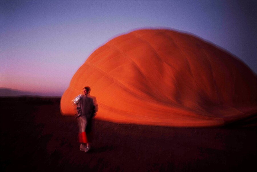 Travel to the Sun Zomer Vincent van de Wijngaard Imruh Asha