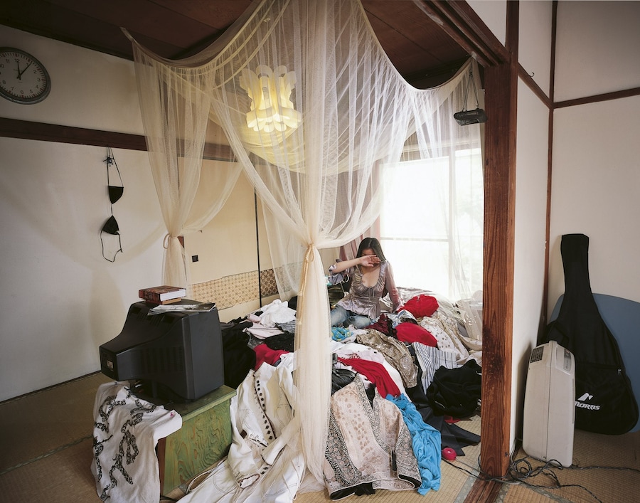 Happy Victims by Kyoichi Tsuzuki