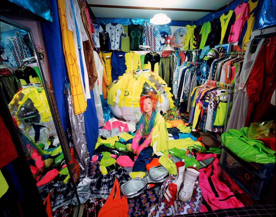 Happy Victims by Kyoichi Tsuzuki