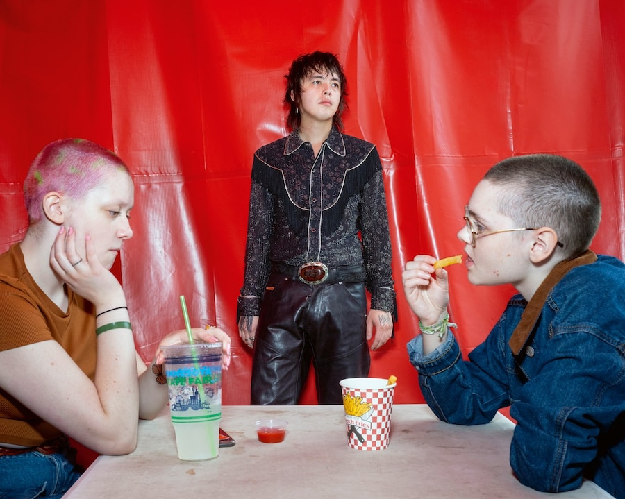 ManII04_COV4_AlecSoth_EllieGraceCumming_04