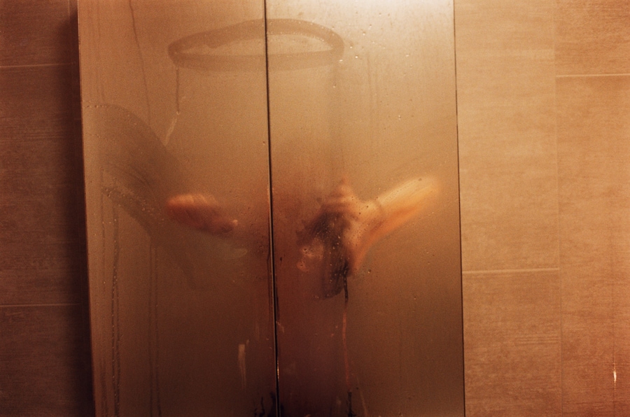 2847_IMAGINE_KW_TRACKS_INNEN_Angel Self Portrait_s