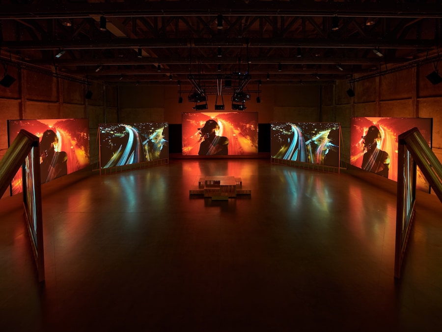 Installation view of Lightscape_v2