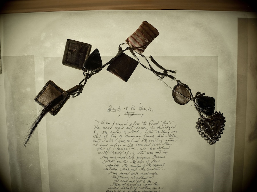 Patti Smith &amp; Stephan Crasneanscki: Correspondences