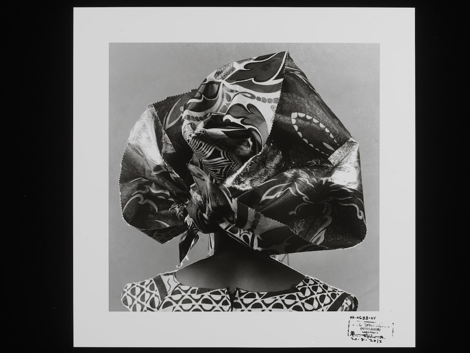 J. D. &#39;Okhai Ojeikere, Untitled, 2005