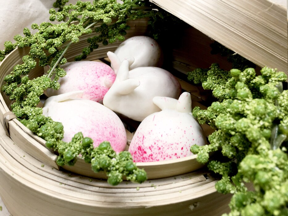1 bunnies in a steamer