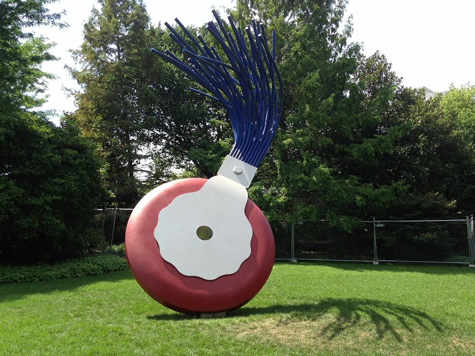 Claes Oldenburg and Coosje van Bruggen, Typewriter Eraser, 1