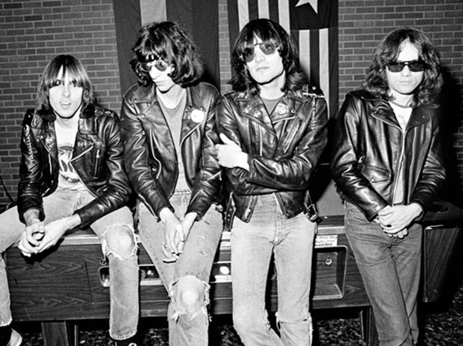 102156-ramones_617_409