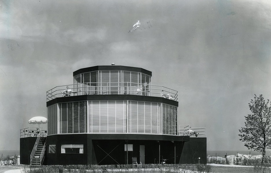 House of Tomorrow by Fred Keck at the Century of Progress Ex