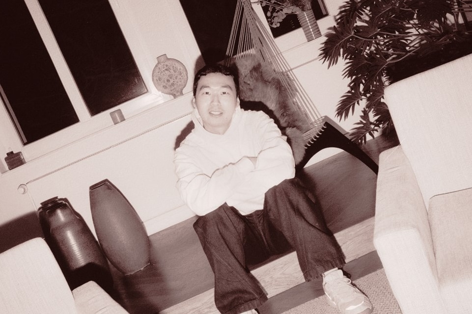 De ogen van Young-jun Tak zijn altijd op het publiek gericht