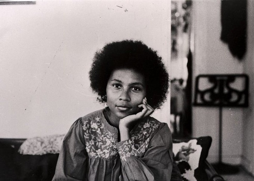 “There is Light in Darkness”: bell hooks’ Quotes on Love, Hope and ...